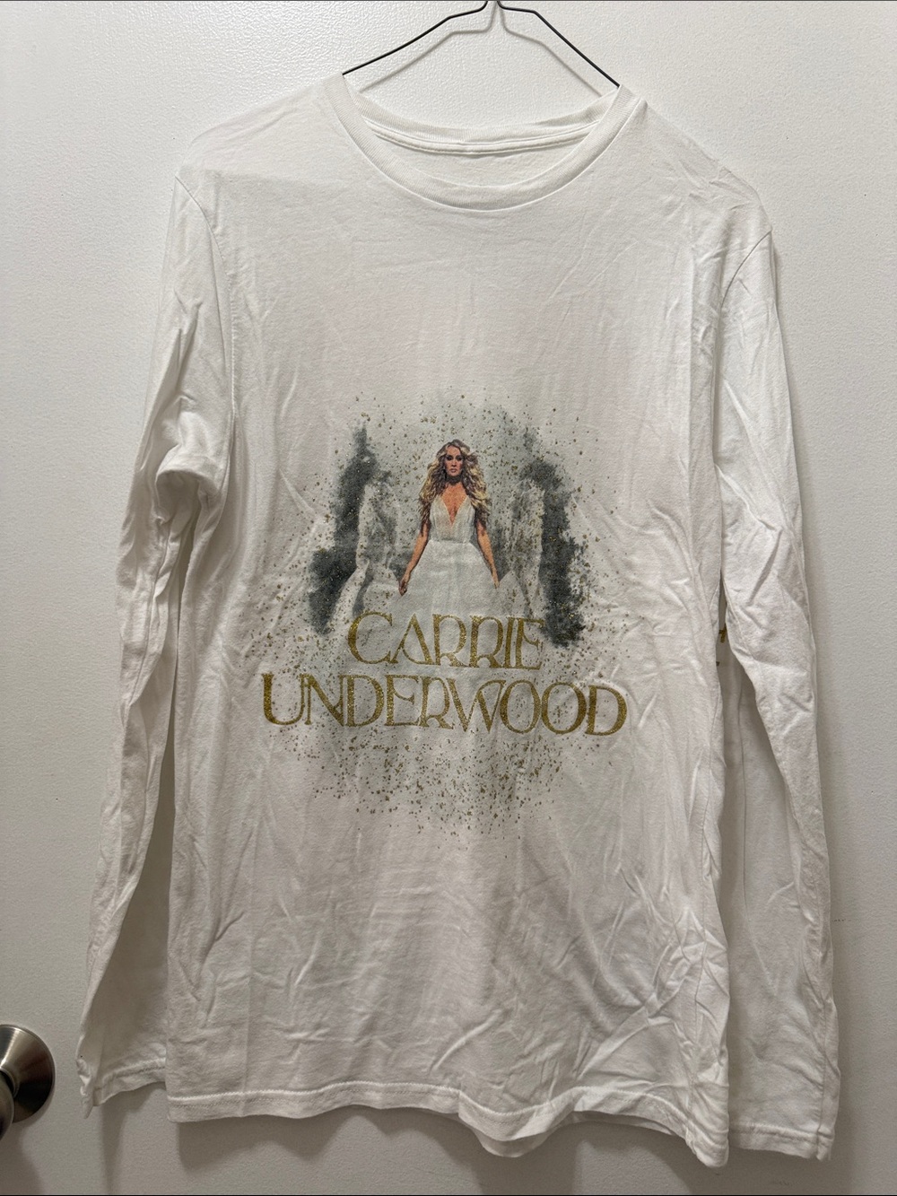 Authentic Carrie Underwood Concert White Long Sleeve Graphic Tee with Gold Print
